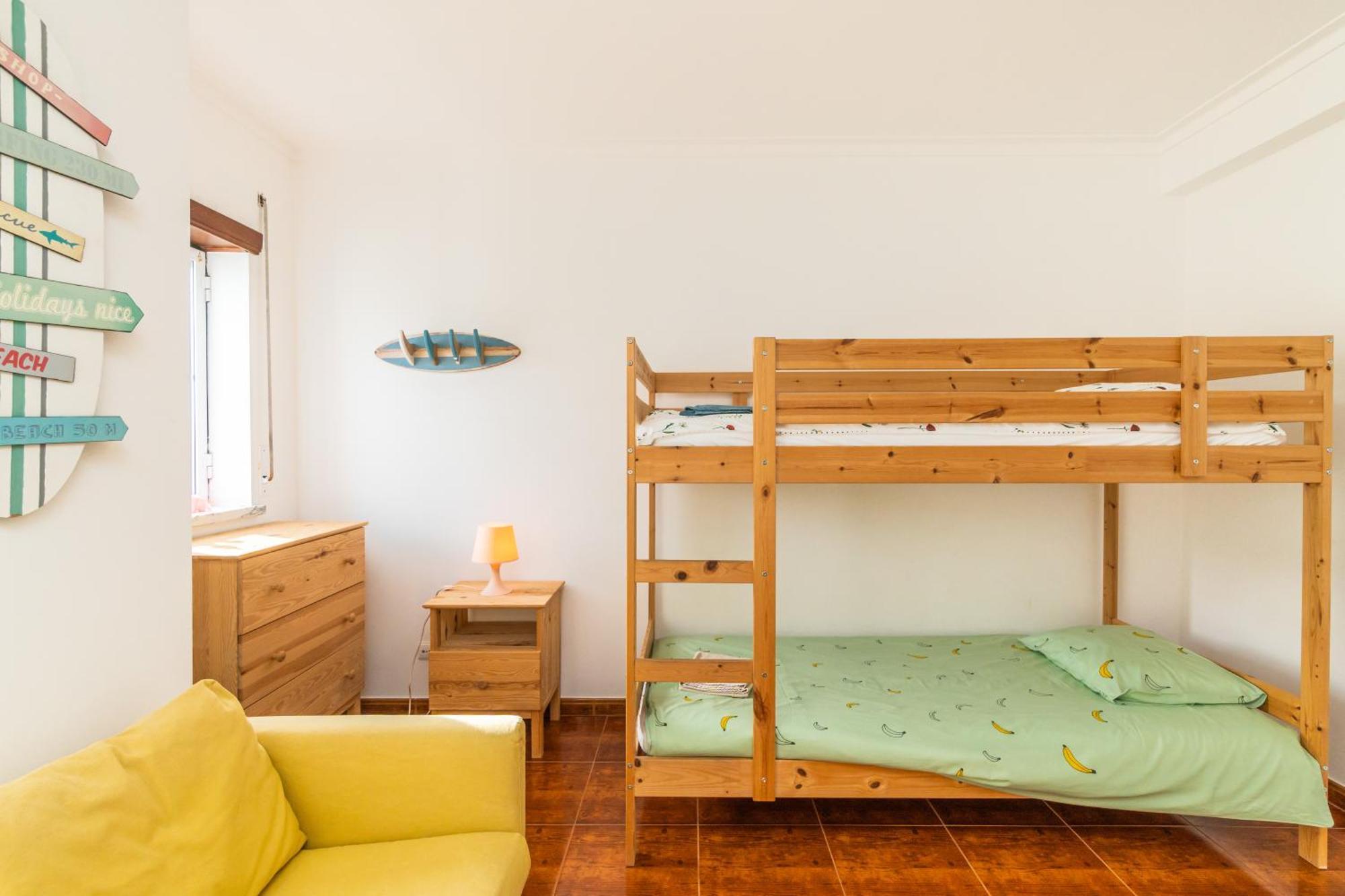 Baleal Happiness Surf House Villa Ferrel  Exteriör bild