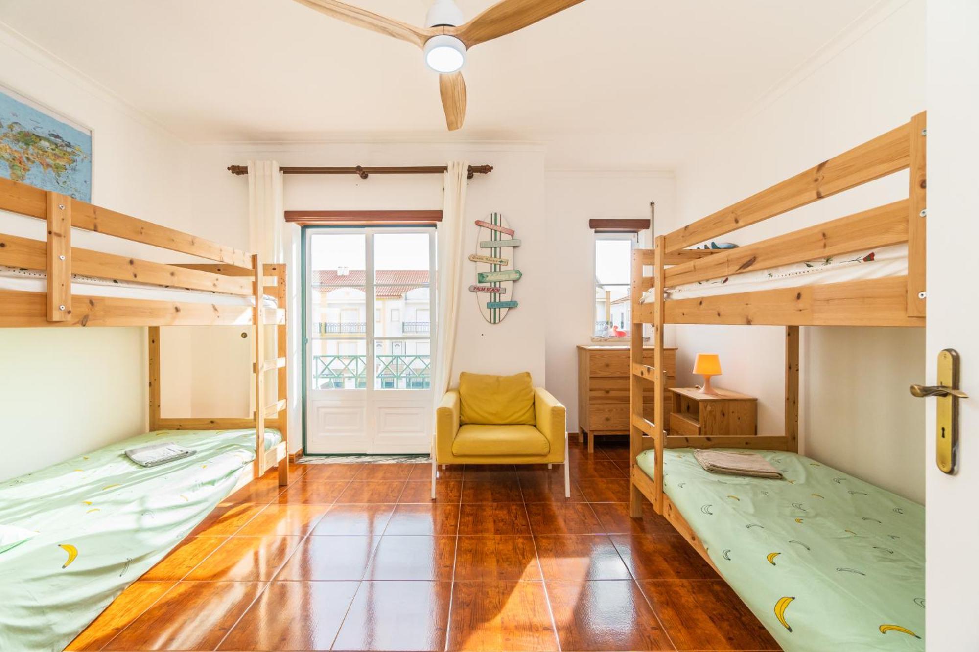Baleal Happiness Surf House Villa Ferrel  Exteriör bild