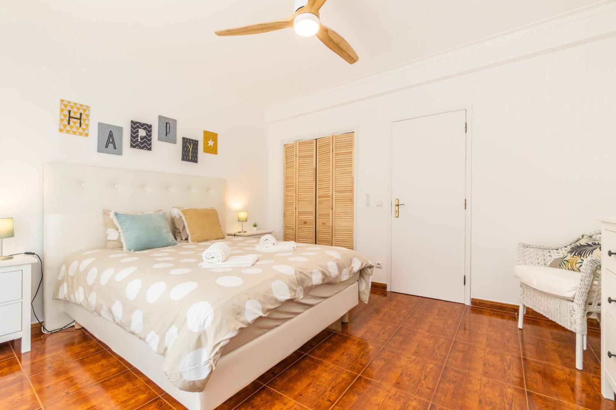 Baleal Happiness Surf House Villa Ferrel  Exteriör bild